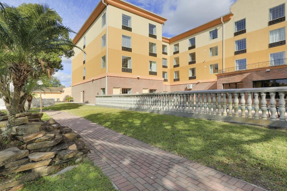 Country Inn & Suites By Radisson, Rj Stadium - Tampa Airport East Экстерьер фото