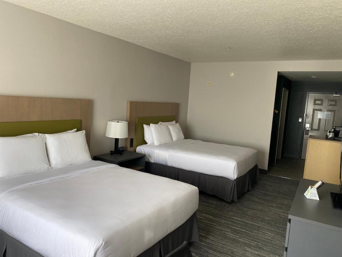 Country Inn & Suites By Radisson, Rj Stadium - Tampa Airport East Экстерьер фото