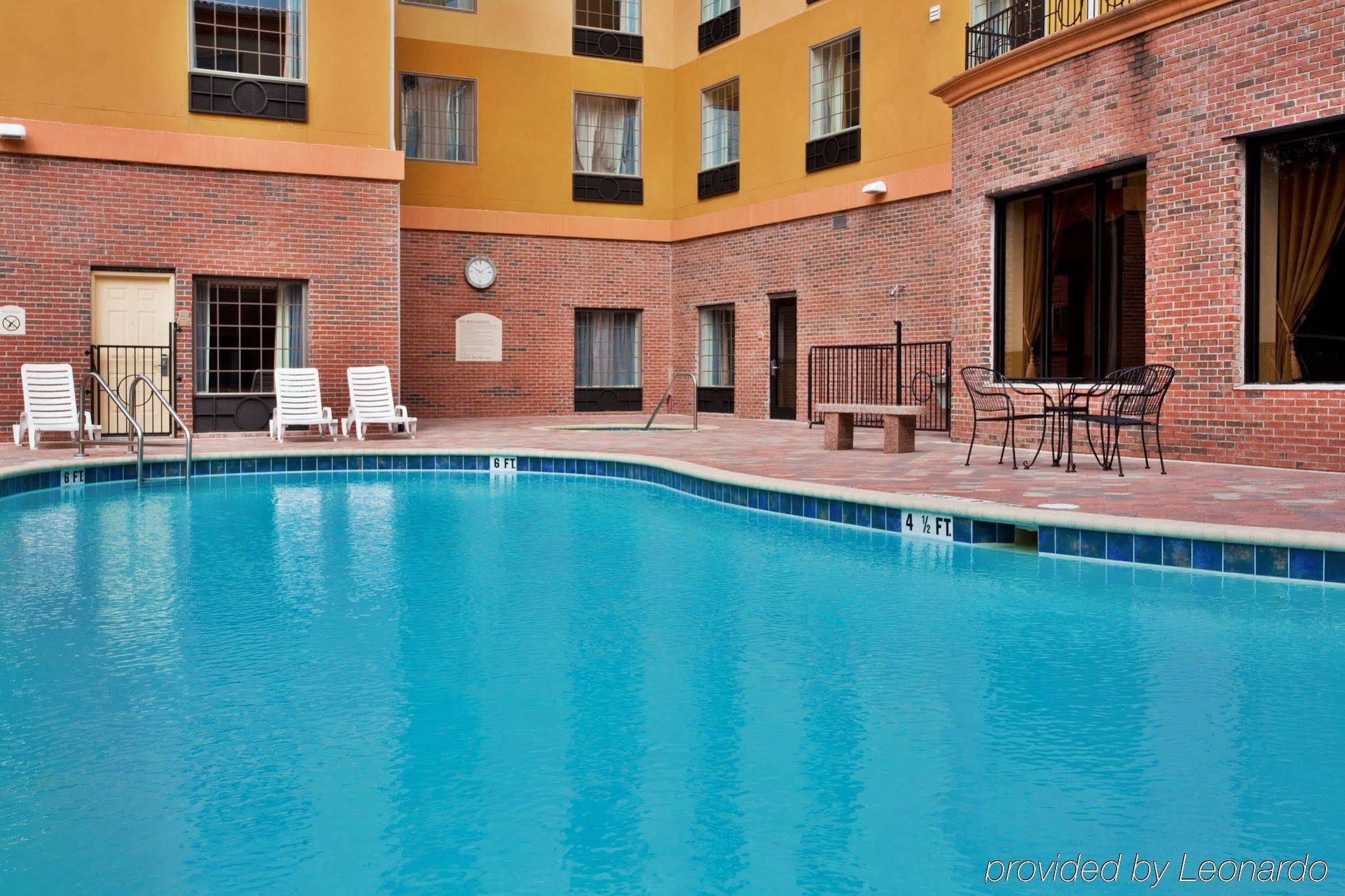 Country Inn & Suites By Radisson, Rj Stadium - Tampa Airport East Экстерьер фото