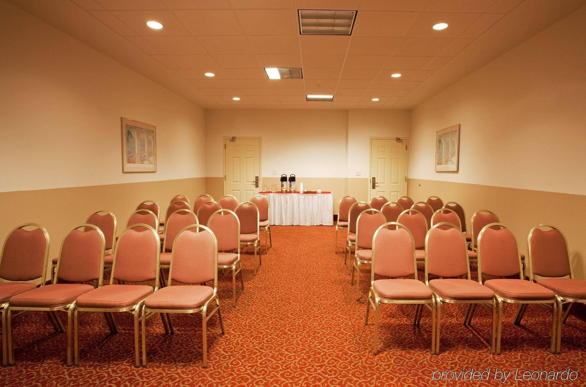Country Inn & Suites By Radisson, Rj Stadium - Tampa Airport East Экстерьер фото